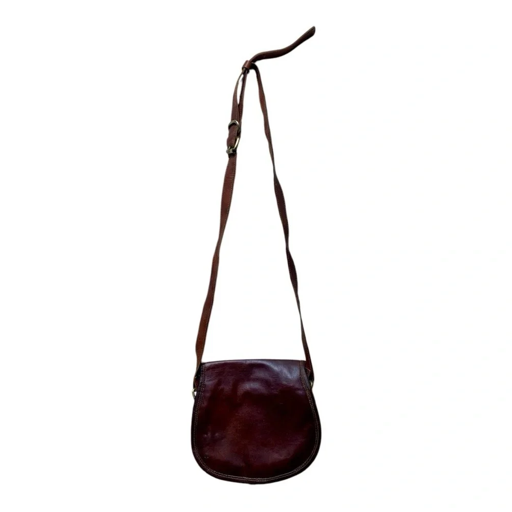 Vintage Leather Saddle Bag Style Crossbody Bag - Picture 3 of 6